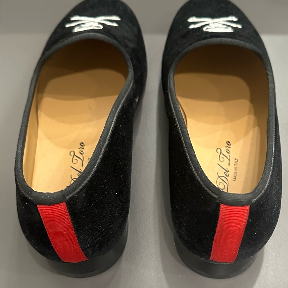 Men’s Del Toro Black Velvet Skull Embroidered Loafer Size 9. Made in Italy - Picture 2 of 4